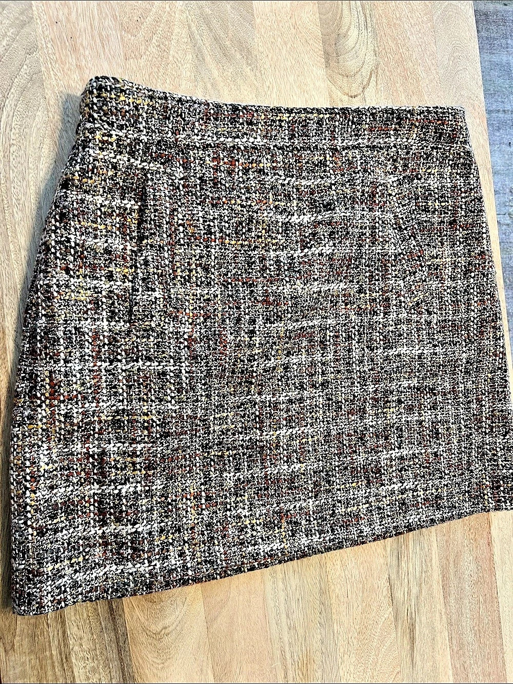 LOFT Plaid Mini Skirt in Black & White Size 10 Like New
